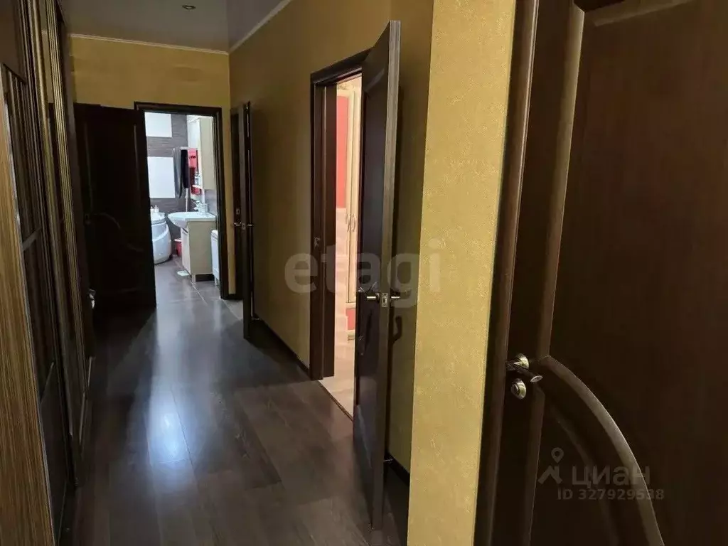 5-к кв. Астраханская область, Астрахань Марфинская ул., 5А (137.6 м) - Фото 1