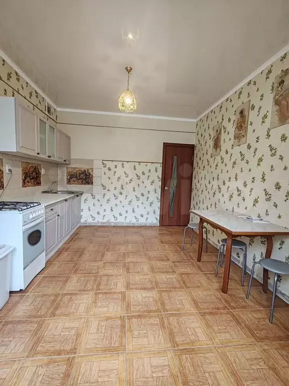 1-к. квартира, 42 м, 2/5 эт. - Фото 1