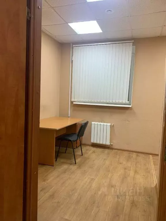 Офис в Татарстан, Казань ул. Бутлерова, 35/15 (12 м) - Фото 1