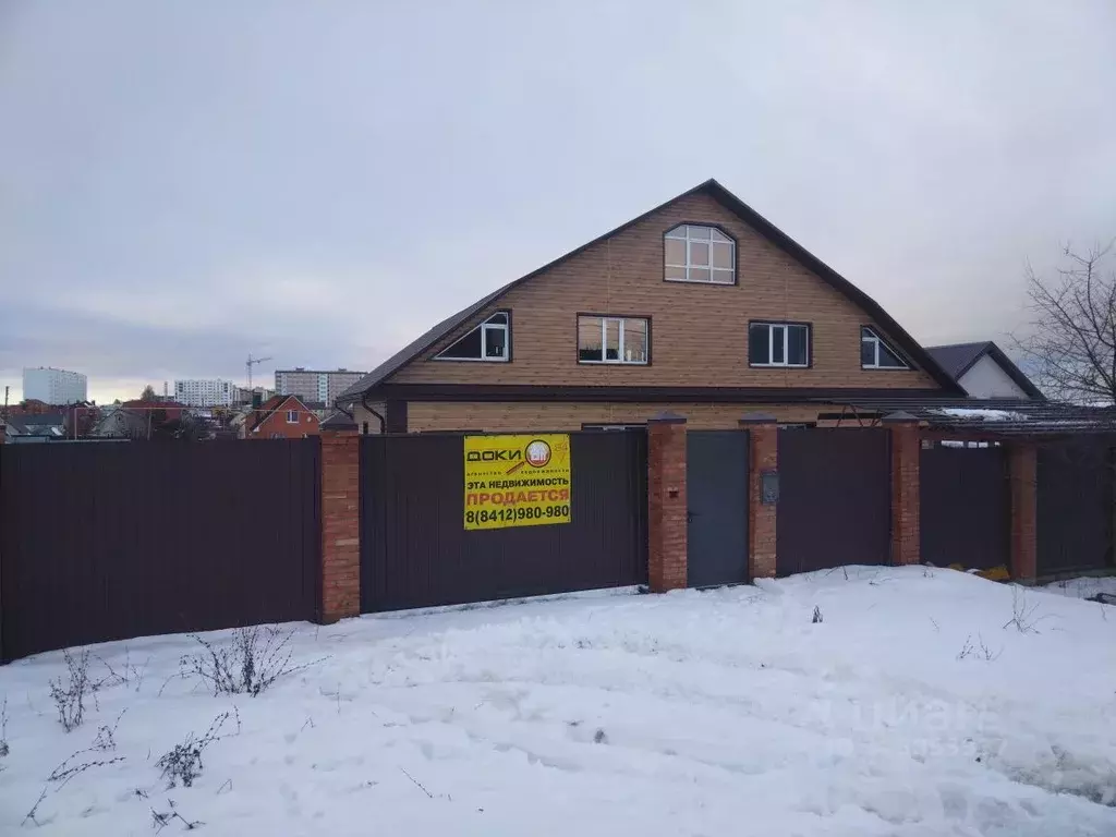 Дом в Пензенская область, Пензенский район, Засечный сельсовет, с. ... - Фото 1