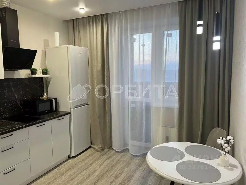 1-к кв. Тюменская область, Тюмень ул. Дмитрия Менделеева, 2к2 (33.5 м) - Фото 2