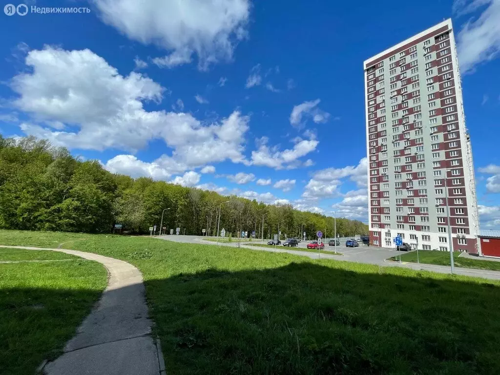 3-комнатная квартира: Нижний Новгород, Приокский район, Цветочная ... - Фото 0