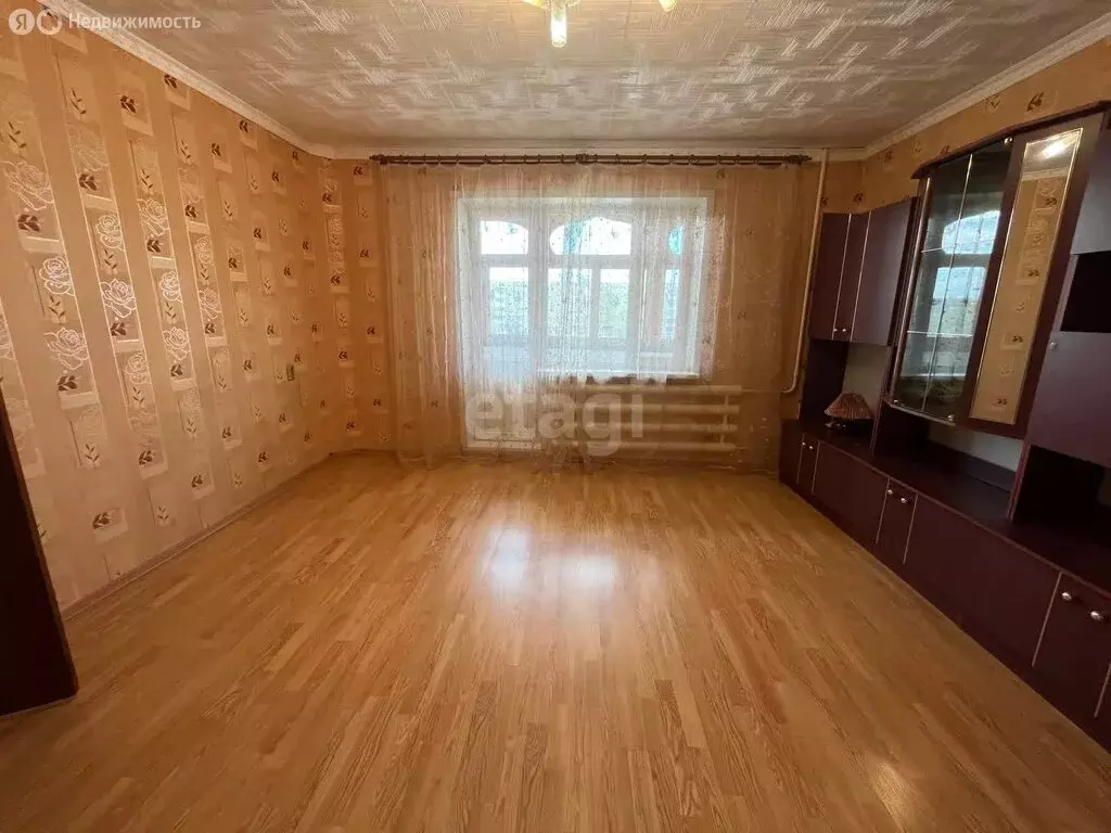 2-комнатная квартира: Ирбит, улица Маршала Жукова, 17 (50 м) - Фото 1