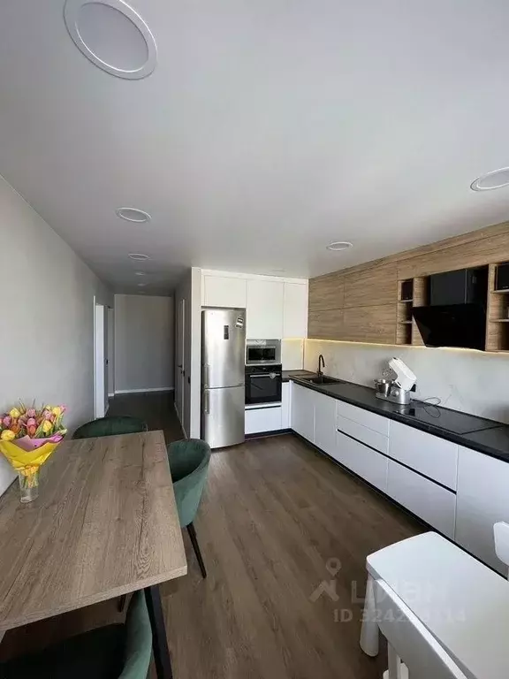 3-к кв. Тюменская область, Тюмень ул. Монтажников, 34 (93.0 м) - Фото 1