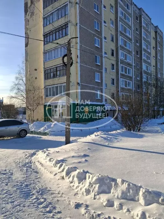 Торговая площадь в Пермский край, Губаха Октябрьский просп., 9 (42 м) - Фото 2