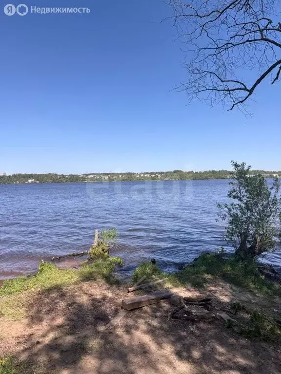 Участок в Середняя, Овражная улица (15 м) - Фото 0