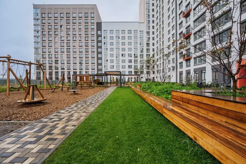 2-к кв. Свердловская область, Екатеринбург бул. Золотистый, 13 (44.1 ... - Фото 2