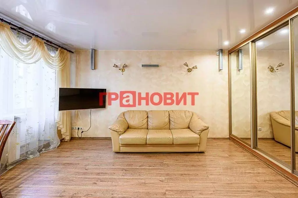 Квартира, 3 комнаты, 55.7 м - Фото 0
