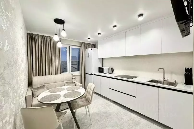 2-к кв. Челябинская область, Магнитогорск ул. Завенягина, 6 (50.0 м) - Фото 2