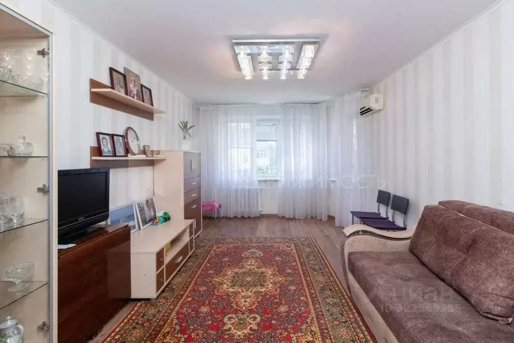 2-к кв. Тюменская область, Тюмень ул. 30 лет Победы, 148к3 (74.1 м) - Фото 1