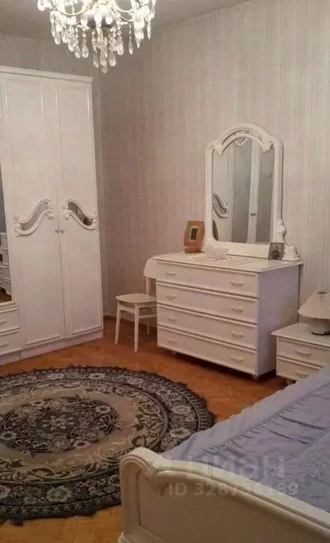 Дом в Белгородская область, Старый Оскол Ясеневая ул., 4 (200 м) - Фото 1