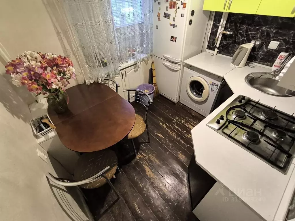 2-к кв. Белгородская область, Строитель Яковлевский городской округ, ... - Фото 1