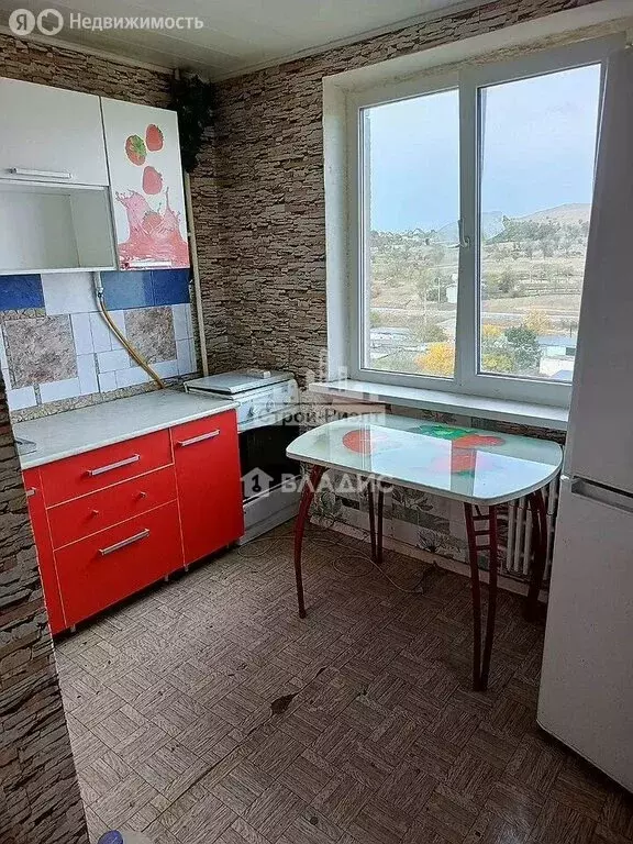 2-комнатная квартира: Керчь, улица Дмитрия Донского, 1 (43.7 м) - Фото 2