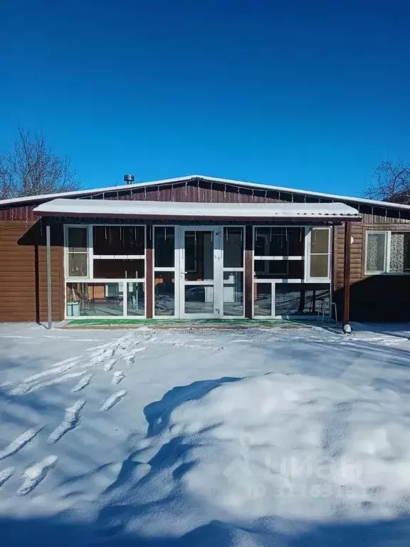 Дом в Карачаево-Черкесия, Зеленчукский район, с. Нижняя Ермоловка ... - Фото 1