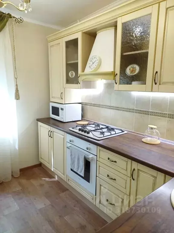 2-к кв. Татарстан, Казань ул. Сафиуллина, 46 (50.0 м) - Фото 0