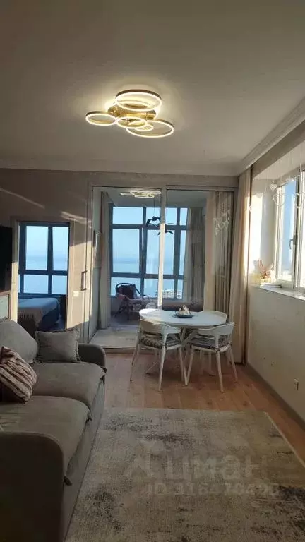 3-к кв. Крым, Алушта ул. Сергеева-Ценского, 1А (60.0 м) - Фото 0