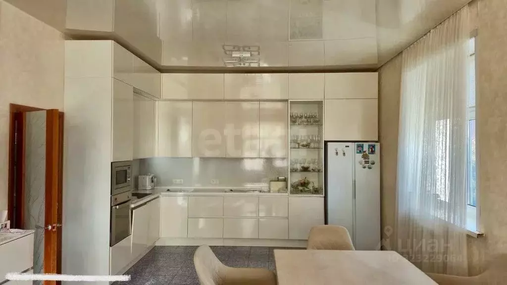 Дом в Свердловская область, Екатеринбург ул. Бисертская, 100 (213 м) - Фото 1