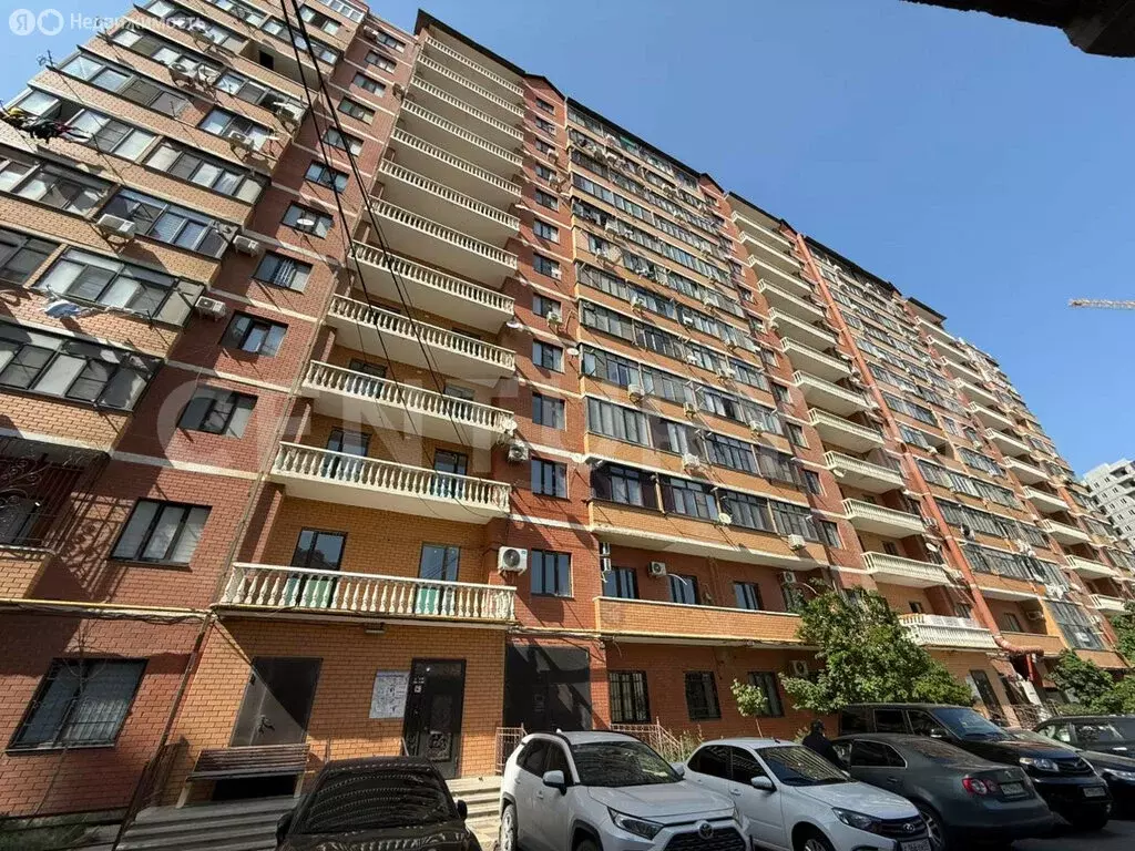 2-комнатная квартира: Махачкала, улица Хаджи Булача, 17Д (81.2 м) - Фото 0