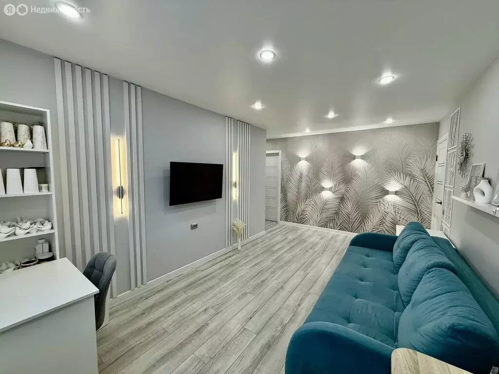 3-комнатная квартира: Киров, улица Некрасова, 51 (58.5 м) - Фото 1