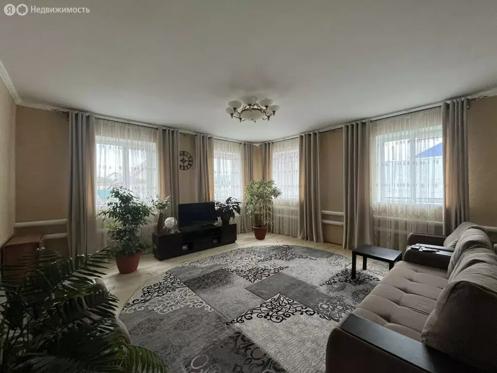 Дом в Чекмагуш, Первомайская улица, 92 (280 м) - Фото 1