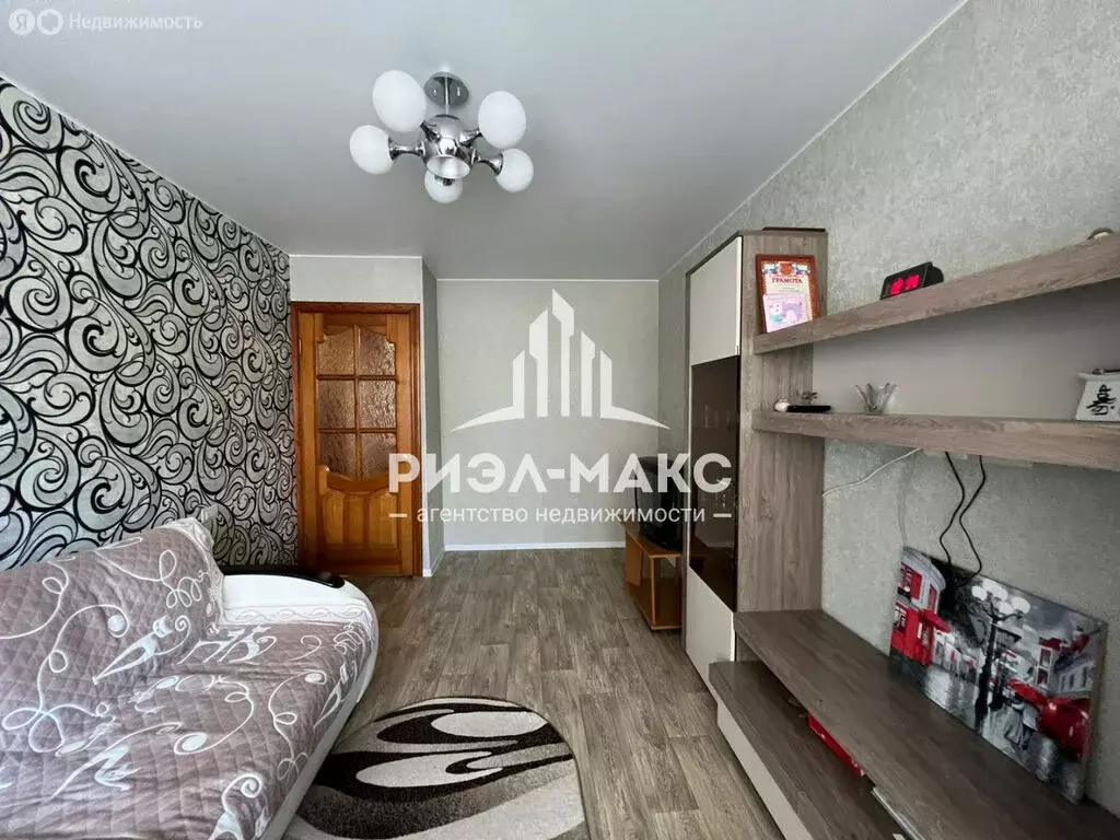 2-комнатная квартира: Брянск, Новозыбковская улица, 11А (47 м) - Фото 1