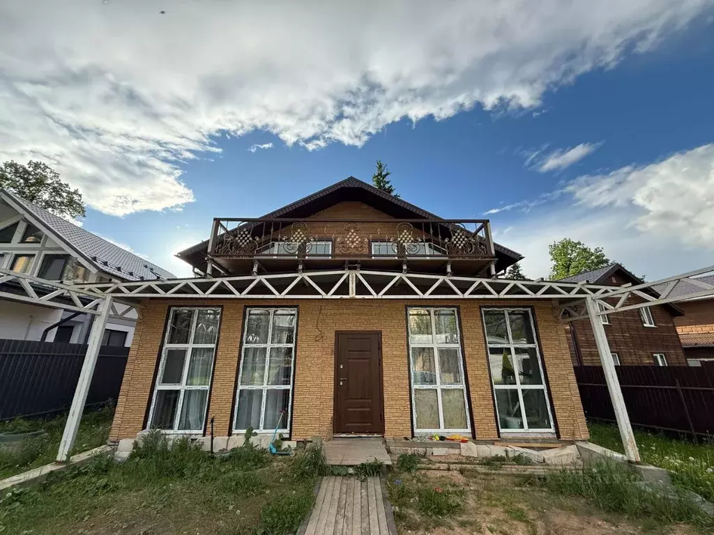 Дом в Московская область, Химки Сходня мкр, ул. Микояна, 39Б (205 м) - Фото 1