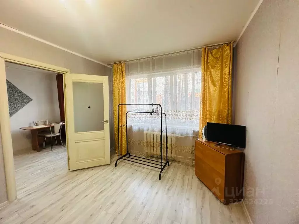 2-к кв. Псковская область, Псков Народная ул., 45 (45.0 м) - Фото 2