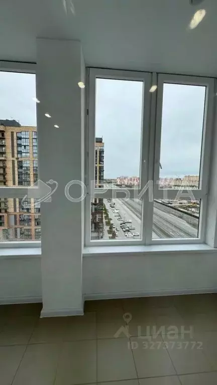 Студия Тюменская область, Тюмень ул. Фармана Салманова, 18 (34.0 м) - Фото 2