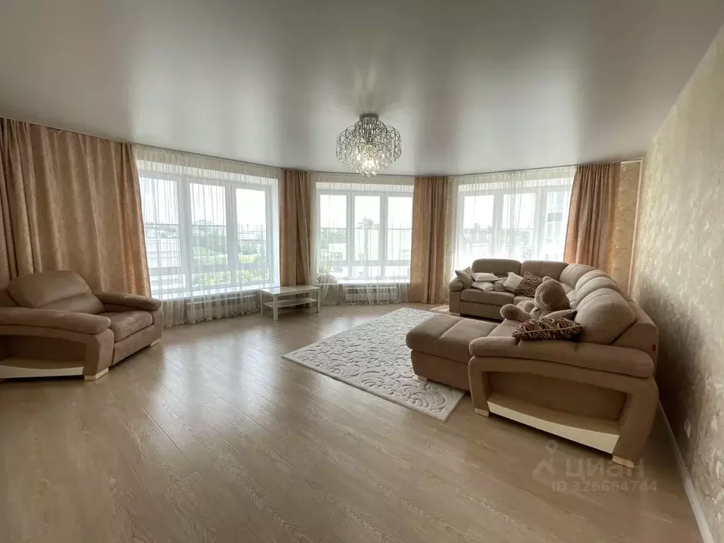 2-к кв. Чувашия, Чебоксары ул. Бориса Семеновича Маркова, 12 (106.0 м) - Фото 1