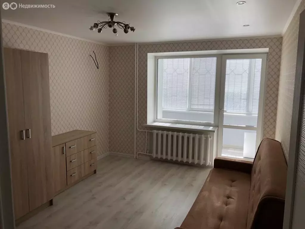 1-комнатная квартира: Тюмень, улица Николая Чаплина, 132 (34.2 м) - Фото 1