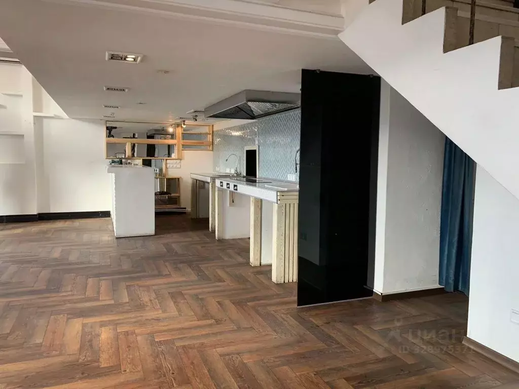 Помещение свободного назначения в Москва Садовая-Черногрязская ул., ... - Фото 2