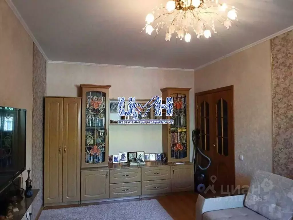2-к кв. Курская область, Курск Хуторская ул., 16А (50.3 м) - Фото 0