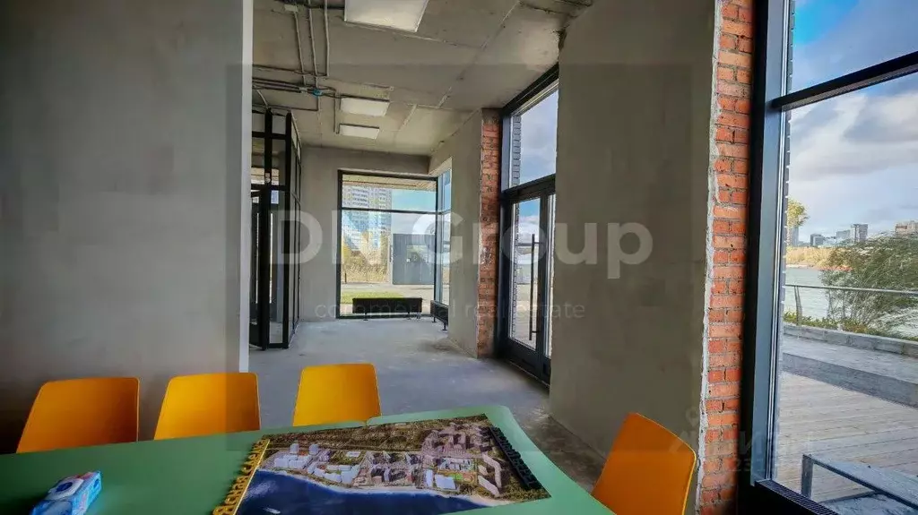 Торговая площадь в Новосибирская область, Новосибирск ул. Ясный Берег, ... - Фото 0