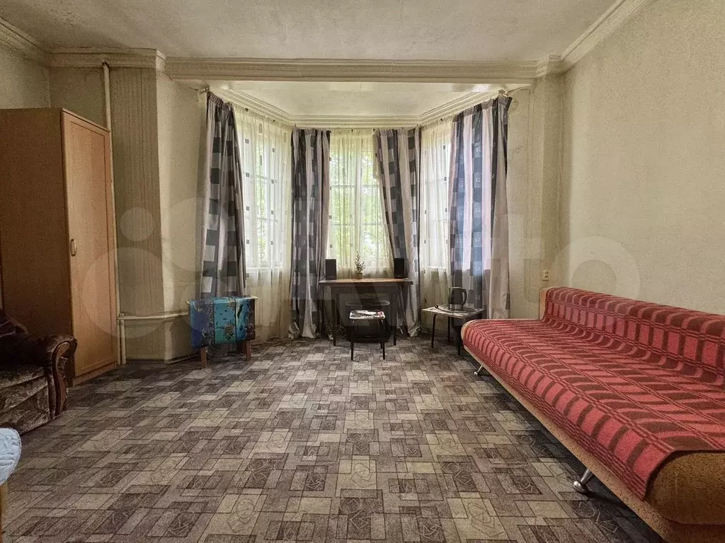 Комната 22 м в 3-к., 3/3 эт. - Фото 0