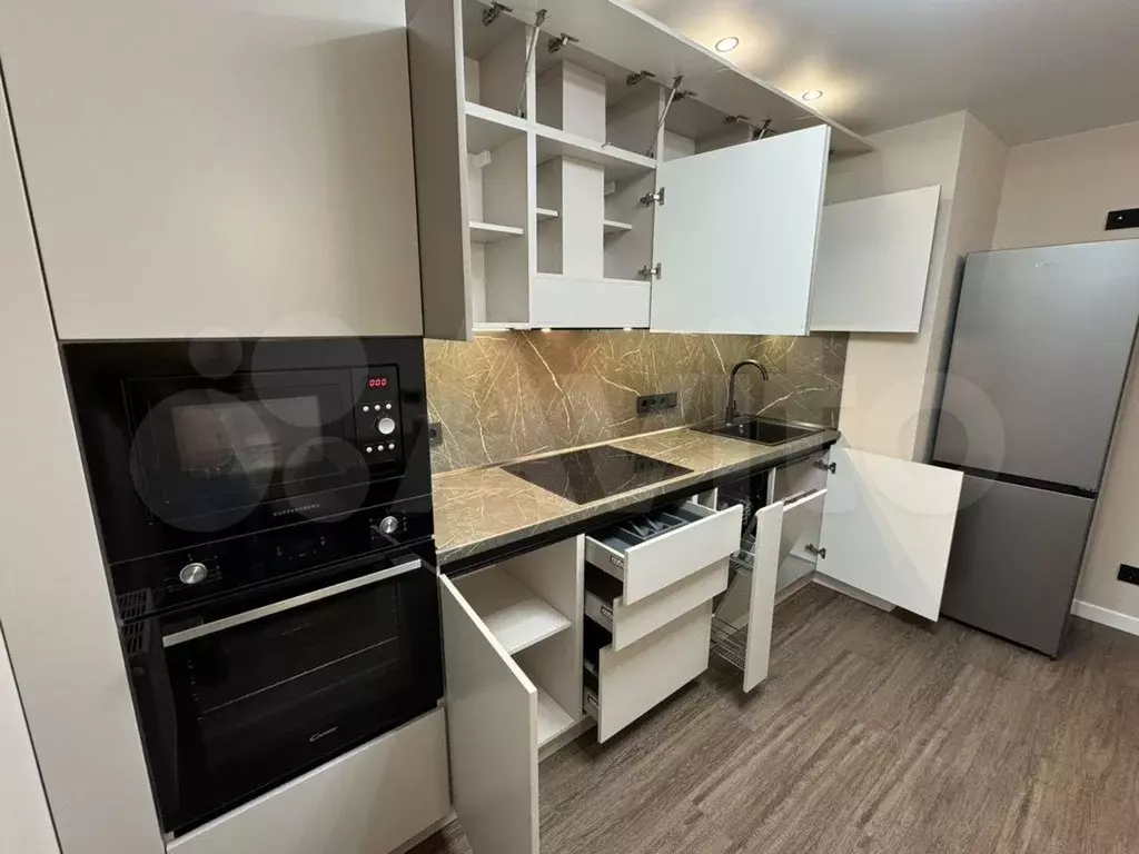 1-к. квартира, 42 м, 2/5 эт. - Фото 1