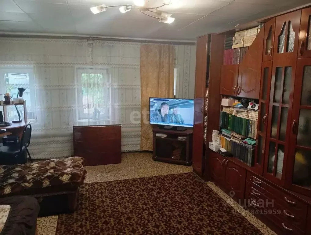 Дом в Астраханская область, Астрахань Товарищеская ул., 20 (93 м) - Фото 1