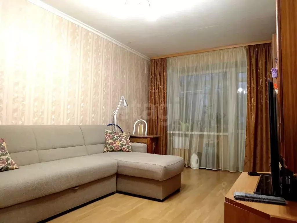 2-к кв. Вологодская область, Череповец Набережная ул., 47 (44.2 м) - Фото 1