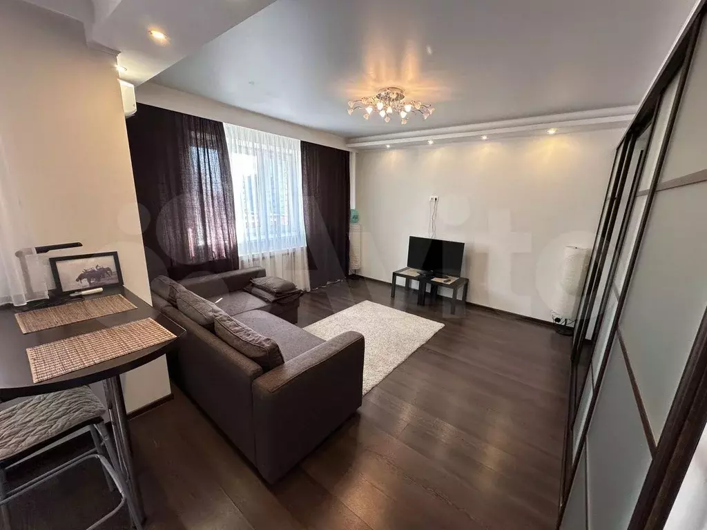 1-к. квартира, 50 м, 12/13 эт. - Фото 1