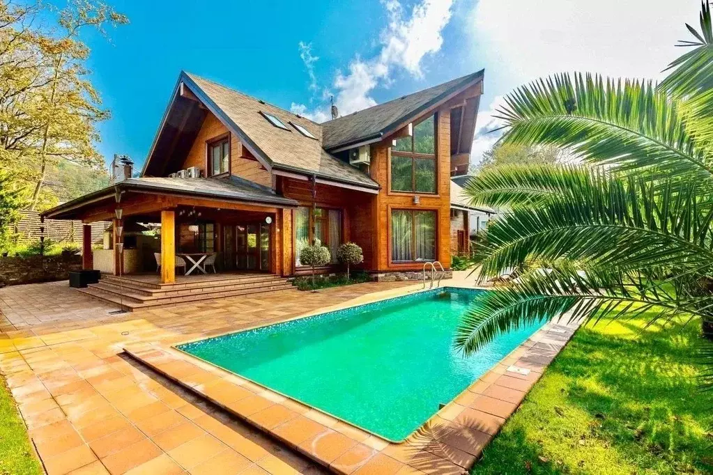 Дом в Краснодарский край, Сочи Береговая ул. (300 м) - Фото 1