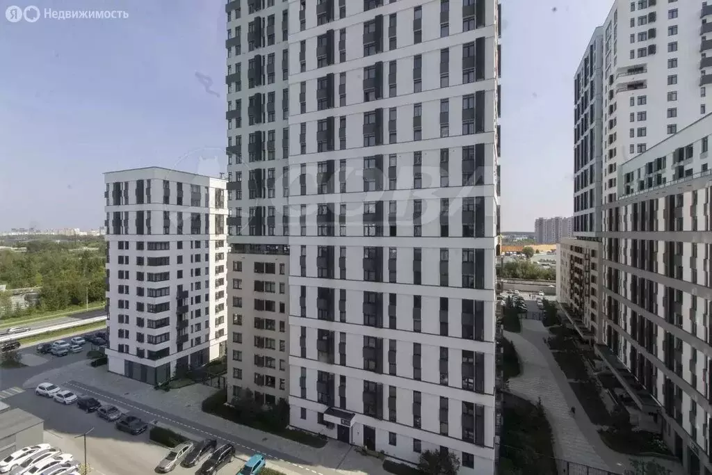 3-комнатная квартира: Тюмень, Харьковская улица, 72Б (80 м) - Фото 2