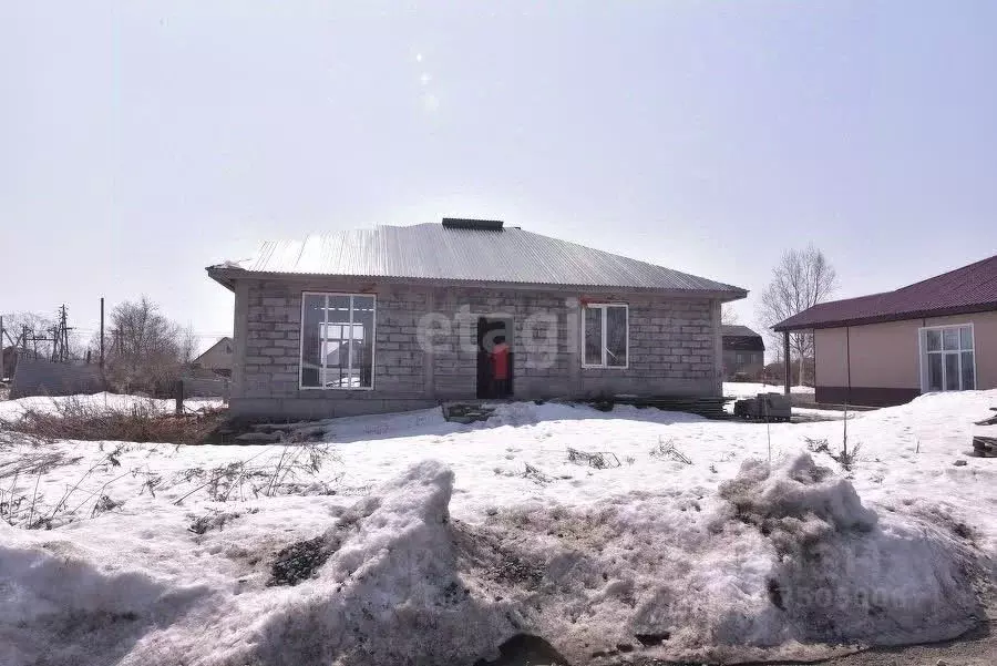 Дом в Сахалинская область, Южно-Сахалинск Агат СДНТ, 38 (100 м) - Фото 0