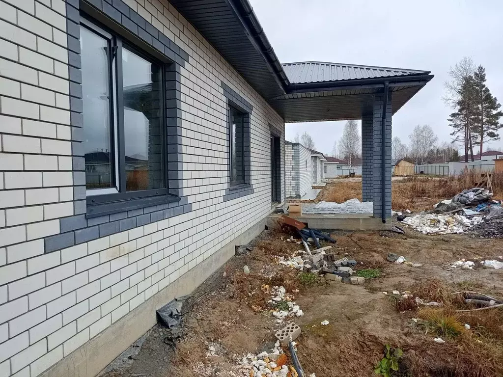 Дом в Тюменская область, Нижнетавдинский муниципальный округ, с. ... - Фото 1