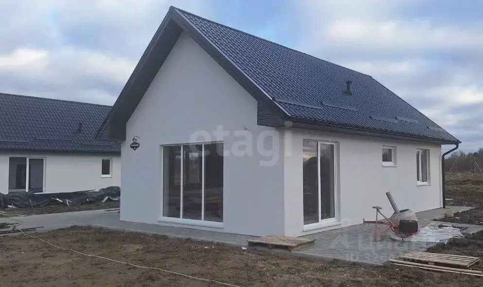 Дом в Калининградская область, Гурьевский муниципальный округ, пос. ... - Фото 1