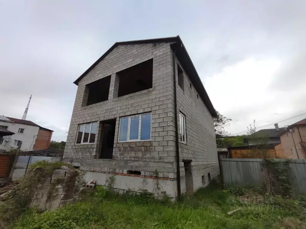 Дом в Северная Осетия, Владикавказ ул. Васо Абаева, 64 (240 м) - Фото 0