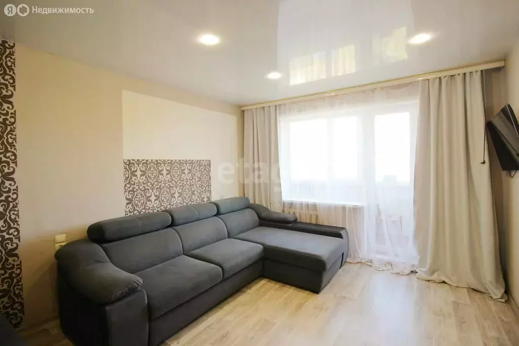 3-комнатная квартира: Ульяновск, улица Аблукова, 71 (69.4 м) - Фото 0