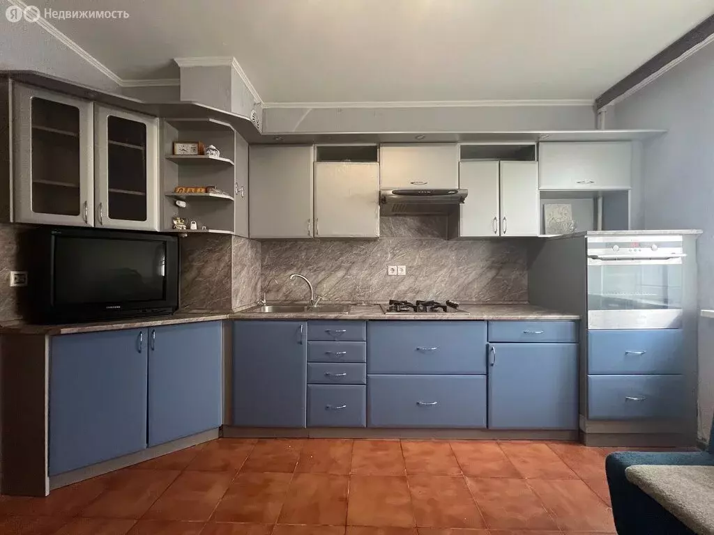 3-комнатная квартира: посёлок городского типа Некрасовский, микрорайон ... - Фото 2