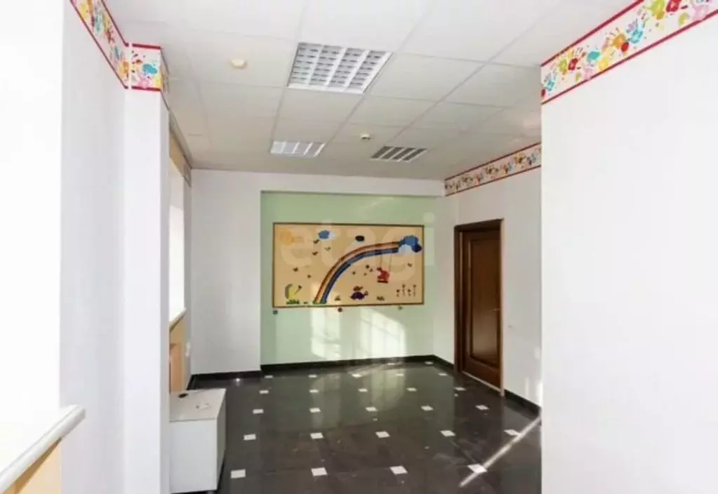 Помещение свободного назначения в Тюменская область, Тюмень ул. ... - Фото 1