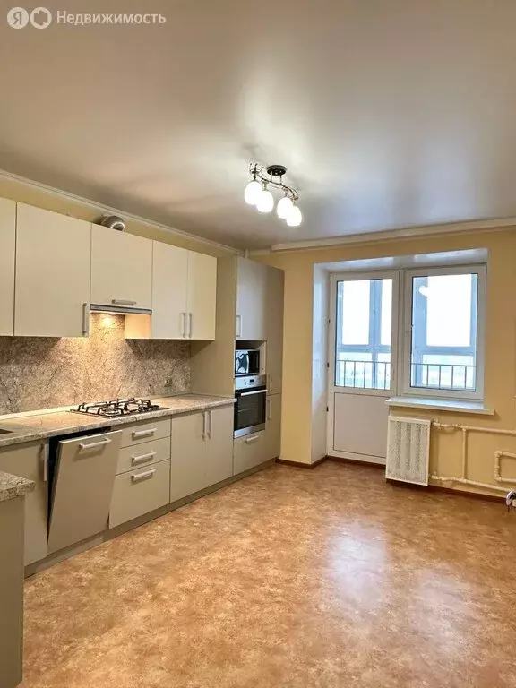 2-комнатная квартира: Октябрьский, Московский проспект, 12 (63 м) - Фото 1