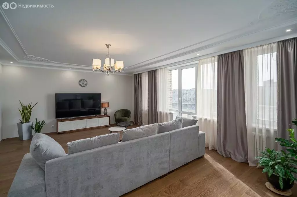 3-комнатная квартира: Санкт-Петербург, улица Нахимова, 11 (131 м) - Фото 2