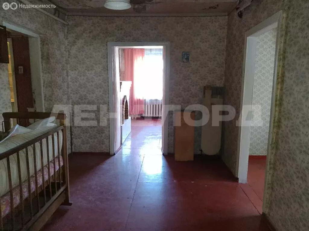 Дом в Новочеркасск, улица Островского (165 м) - Фото 1